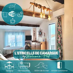 Plage, Centre Ville, Terrasse , Les Saintes-Maries-de-la-Mer France